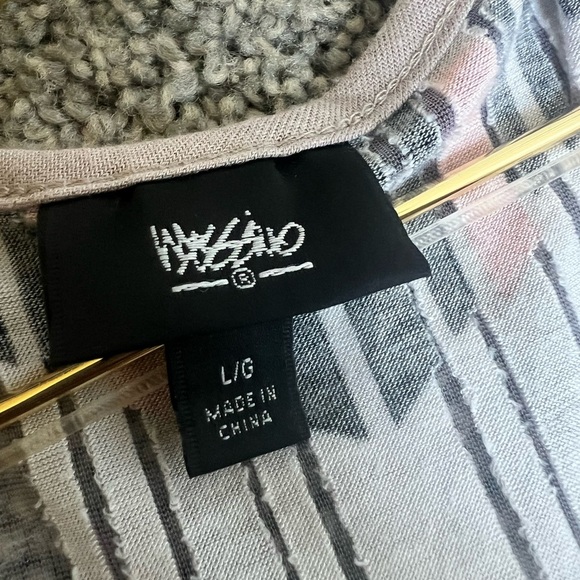 Massimo Black and Peach Geometric Tank Top - Picture 2 of 10